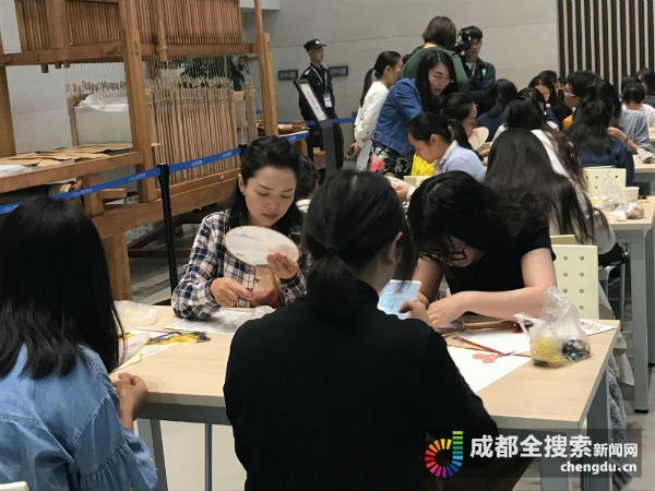 蜀绣传承人 蜀绣传承人